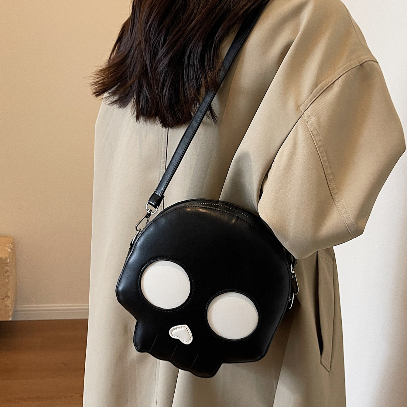 Cute Skull Round Crossbody Bag — photo 3