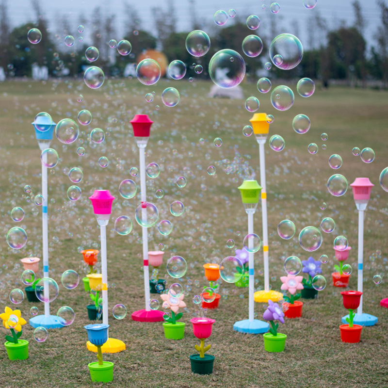 Streetlight Automatic Bubble Machine — photo 5