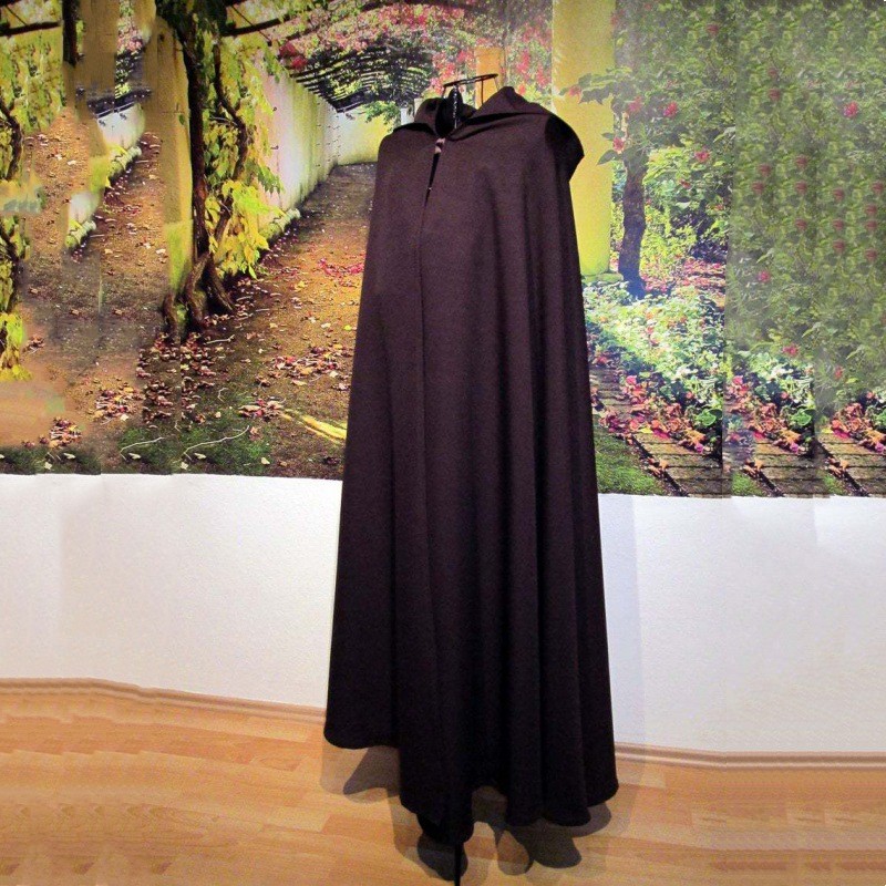 Long Hooded Wool Cloak — photo 2