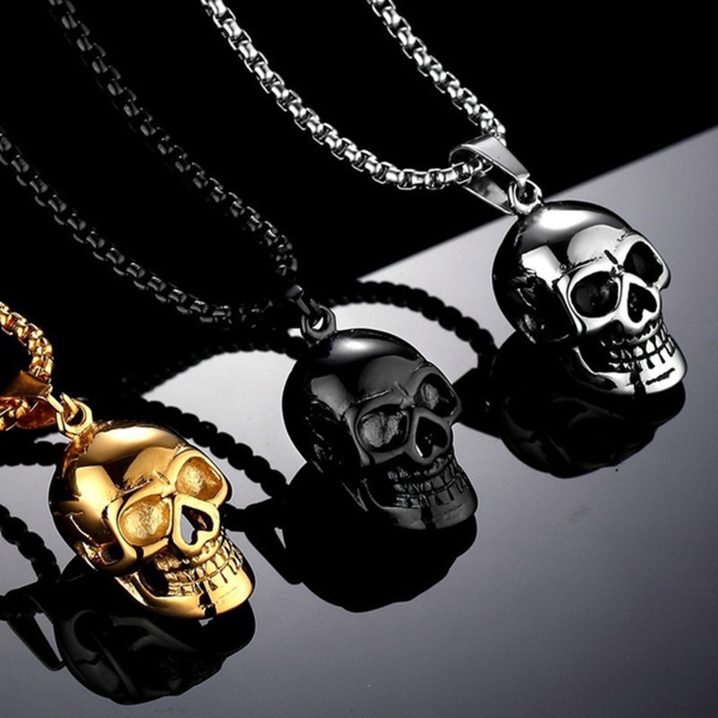 Punk Skull Pendant Necklace — photo 4