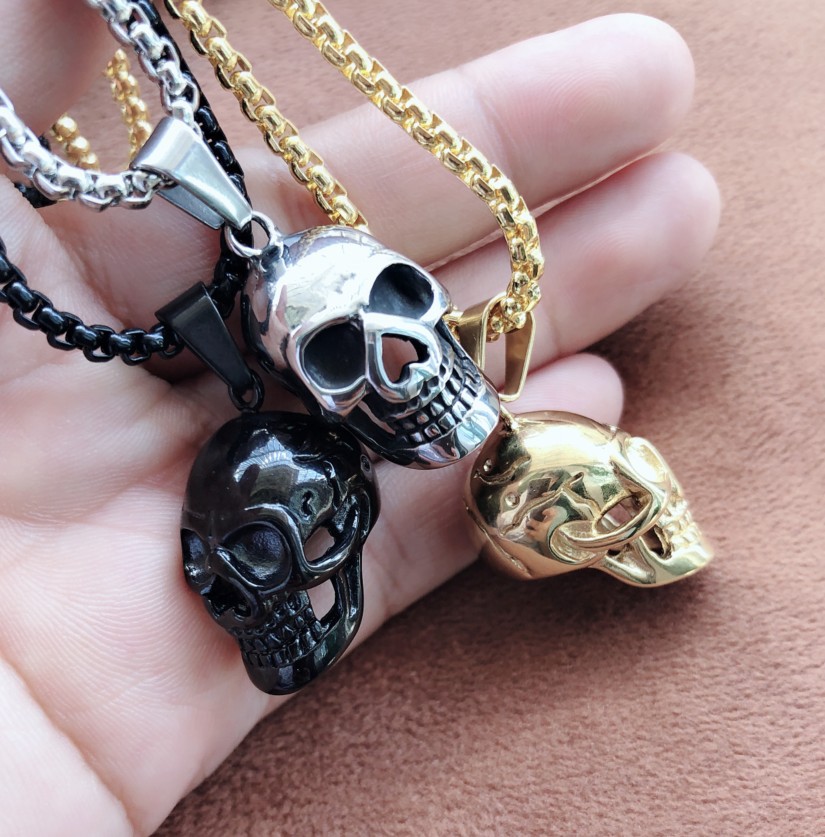 Punk Skull Pendant Necklace — photo 5